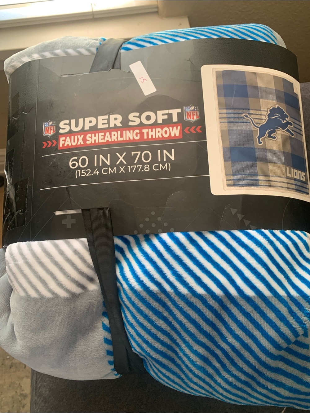 NEW- NFL Detroit Lions Plaid Steel Royal Plush Faux Shearling
Blanket